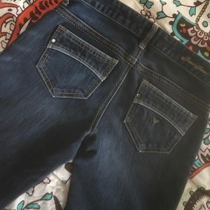 GUESS | dark wash y2k denim on demin trim capris W24